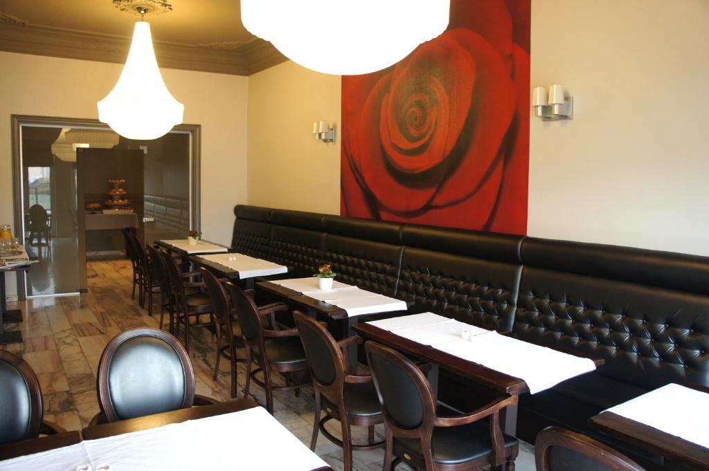 Belrom Hotel Sint-Truiden Eksteriør billede